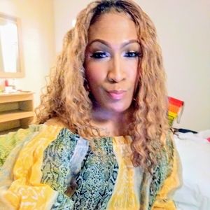 Meet your Posher, Brie